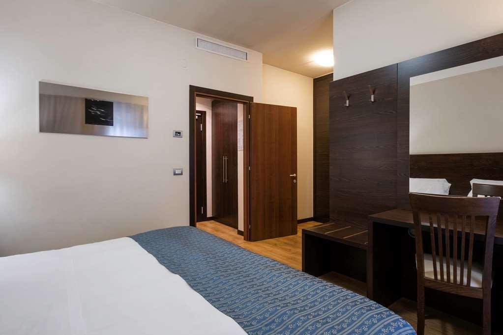 Hotel Delfino Venezia Mestre Bilik gambar